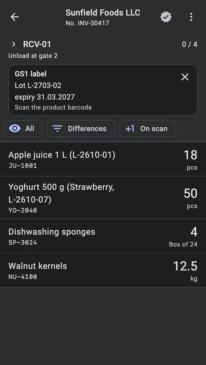 The line list with the card of a waiting GS1 label: the lot, the expiry date, the hint to scan the product barcode and the discard cross