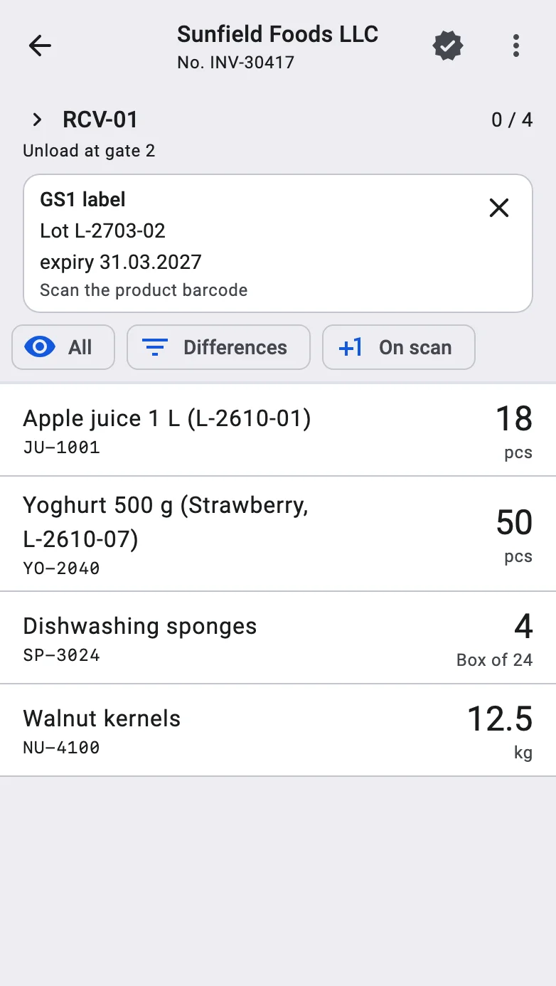 The line list with the card of a waiting GS1 label: the lot, the expiry date, the hint to scan the product barcode and the discard cross