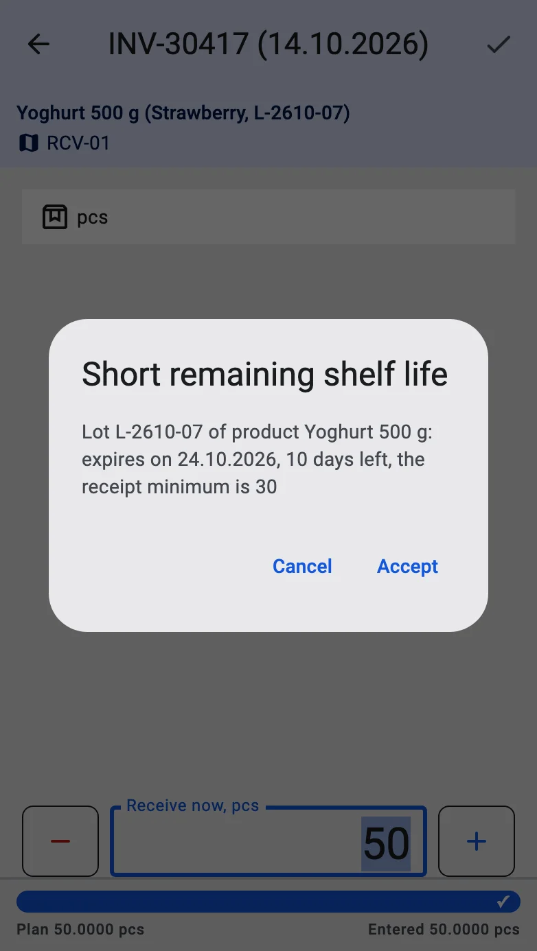 The Short remaining shelf life dialog for a user with the right: the lot, product, expiry date, days left and the receipt minimum, with Accept and Cancel